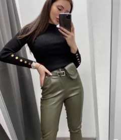 Базовый гольфик рубчик 0518